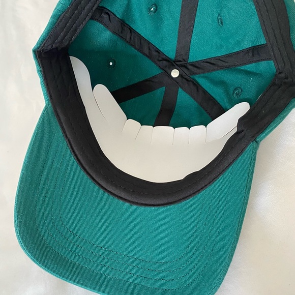 Never worn Rolex hat - Picture 3 of 3